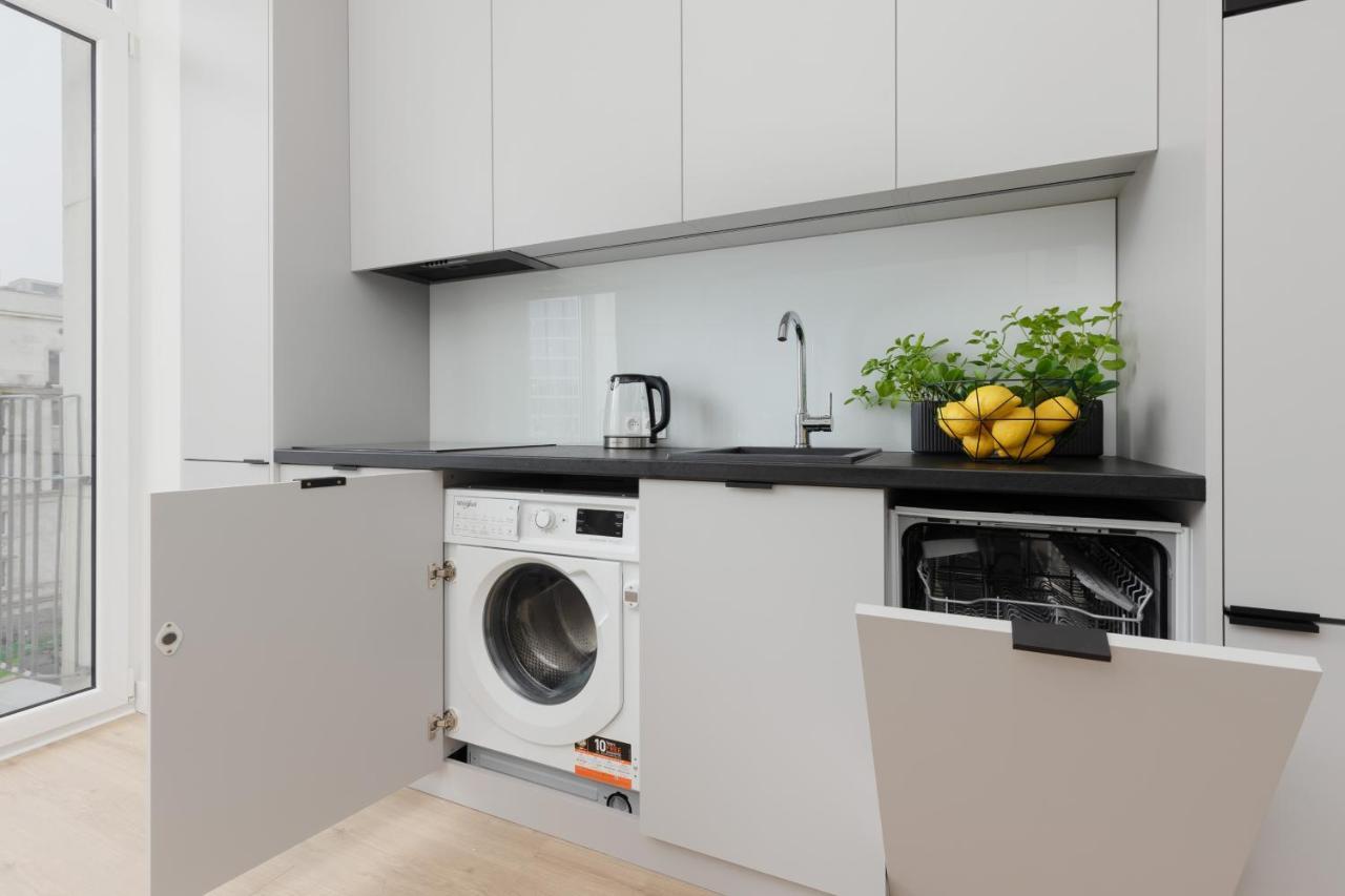 Spacious Apartment With Panoramic View Of Warsaw By Noclegi Renters المظهر الخارجي الصورة